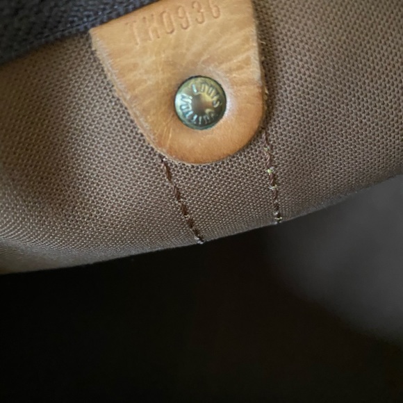 🚫SOLD🚫Authentic Louis Vuitton Keepall 50 Bag - Picture 12 of 15